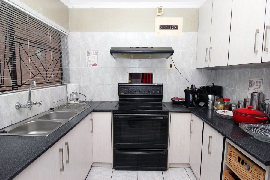 3 Bedroom Property for Sale in Rosedale Western Cape